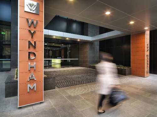 Wyndham Hotel Melbourne image 3